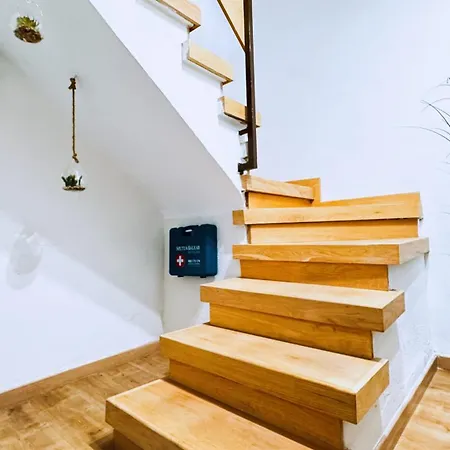 Hanei * לה לגונה